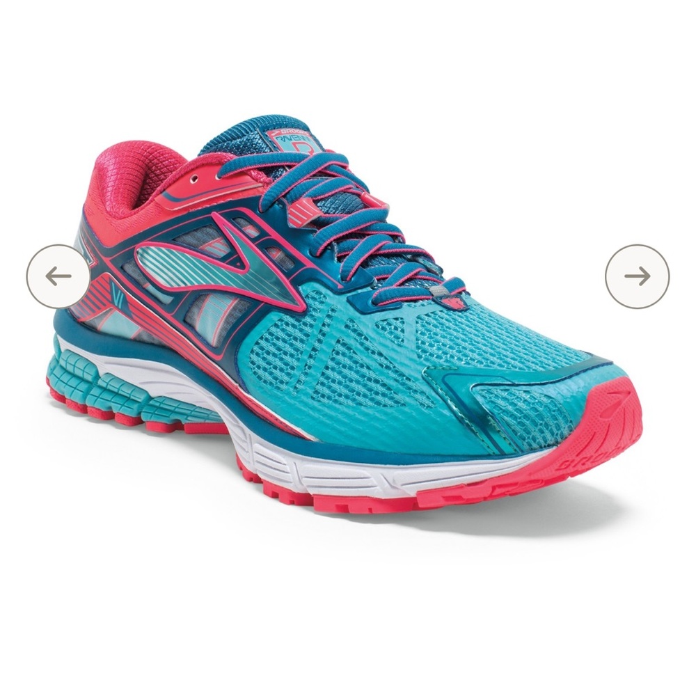 NWT Brooks Ravenna 6 Running Shoes - Size 9 - Capri/Celestial/Diva Pink